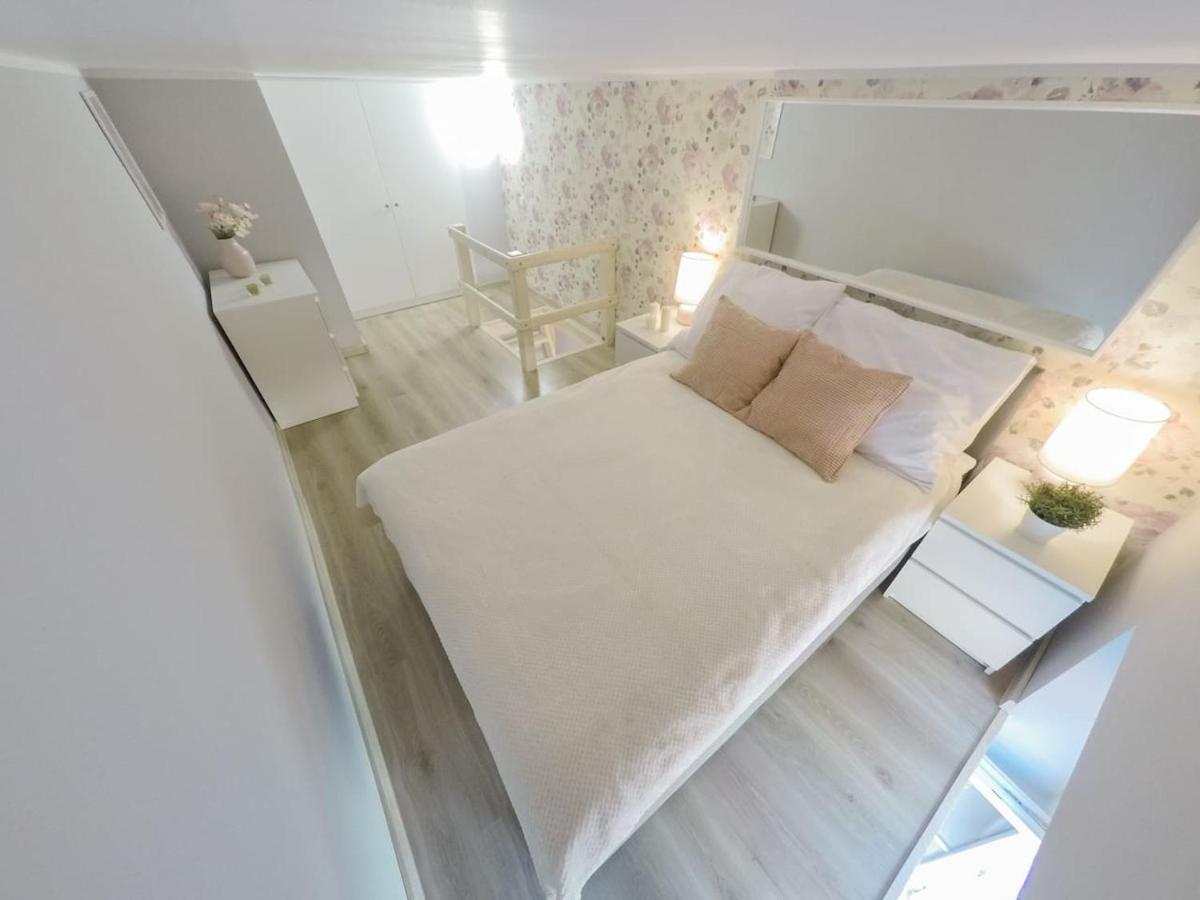 Rynek 20/21 -Cosy New Apartment On The Market Square - 4 Bedrooms - 8 People Wrocław Eksteriør bilde